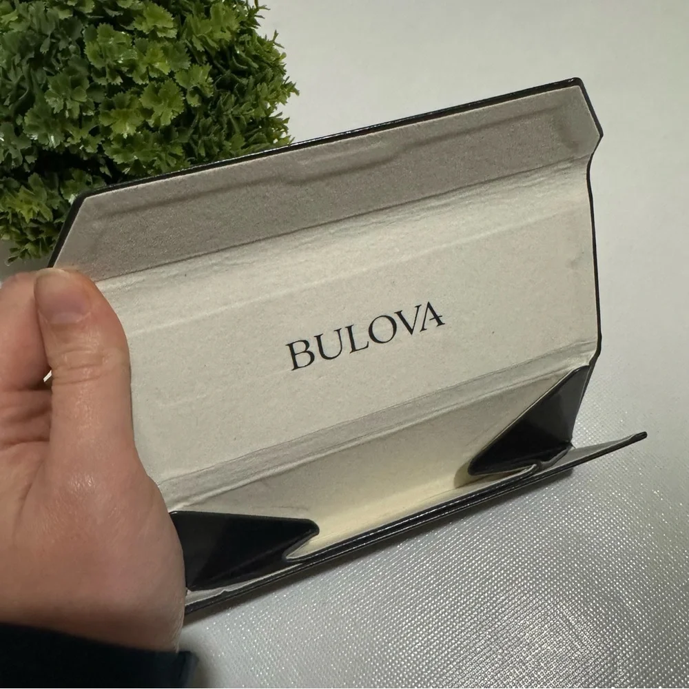 Bulova Gray Collapsible Magnetic Sunglasses Glasses Case Luxury Designer‎